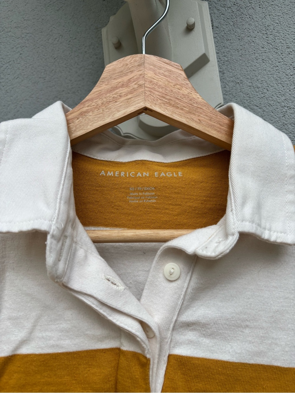 American Eagle Women’s Cropped Polo - Picture 2 of 5